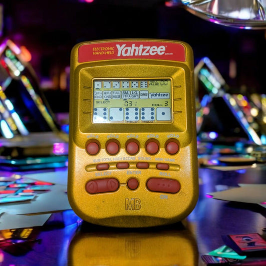 Vintage 00's 2002 Electronic Handheld Yahtzee Dice Game